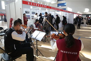 中传对2019年艺考生举办校园开放日,考生家长咨询忙