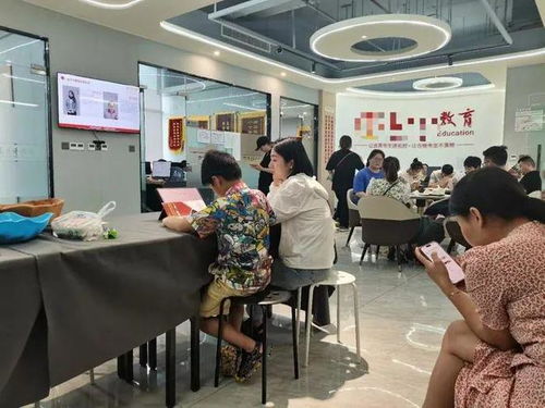 高考志愿填报成 生意 ,动辄上万元的服务真能帮考生 规划未来 吗