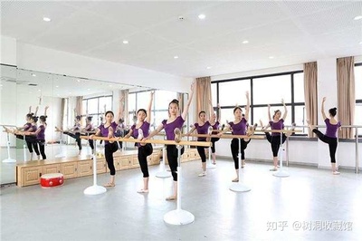 怎么判断自己适不适合参加艺考。?